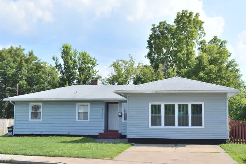 1022 E Colvin St – photo 1