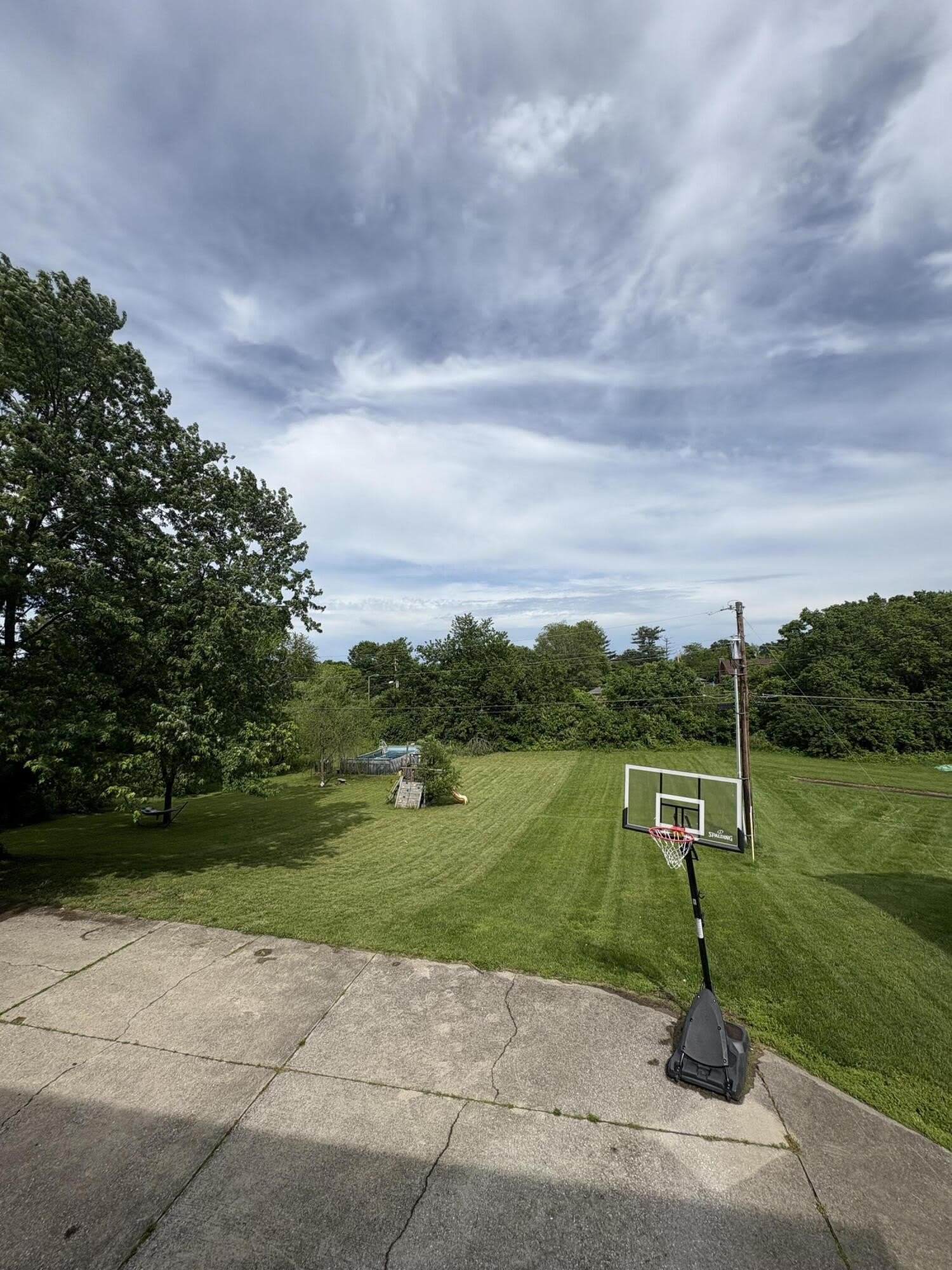 332 E Oak Street – photo 1 of 20