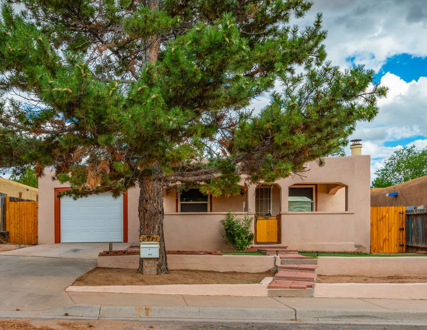 Newly Updated Single Level Home Available Now! – photo 1