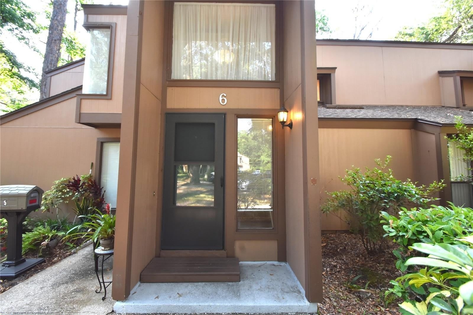 6 BROADMORE Circle – photo 1
