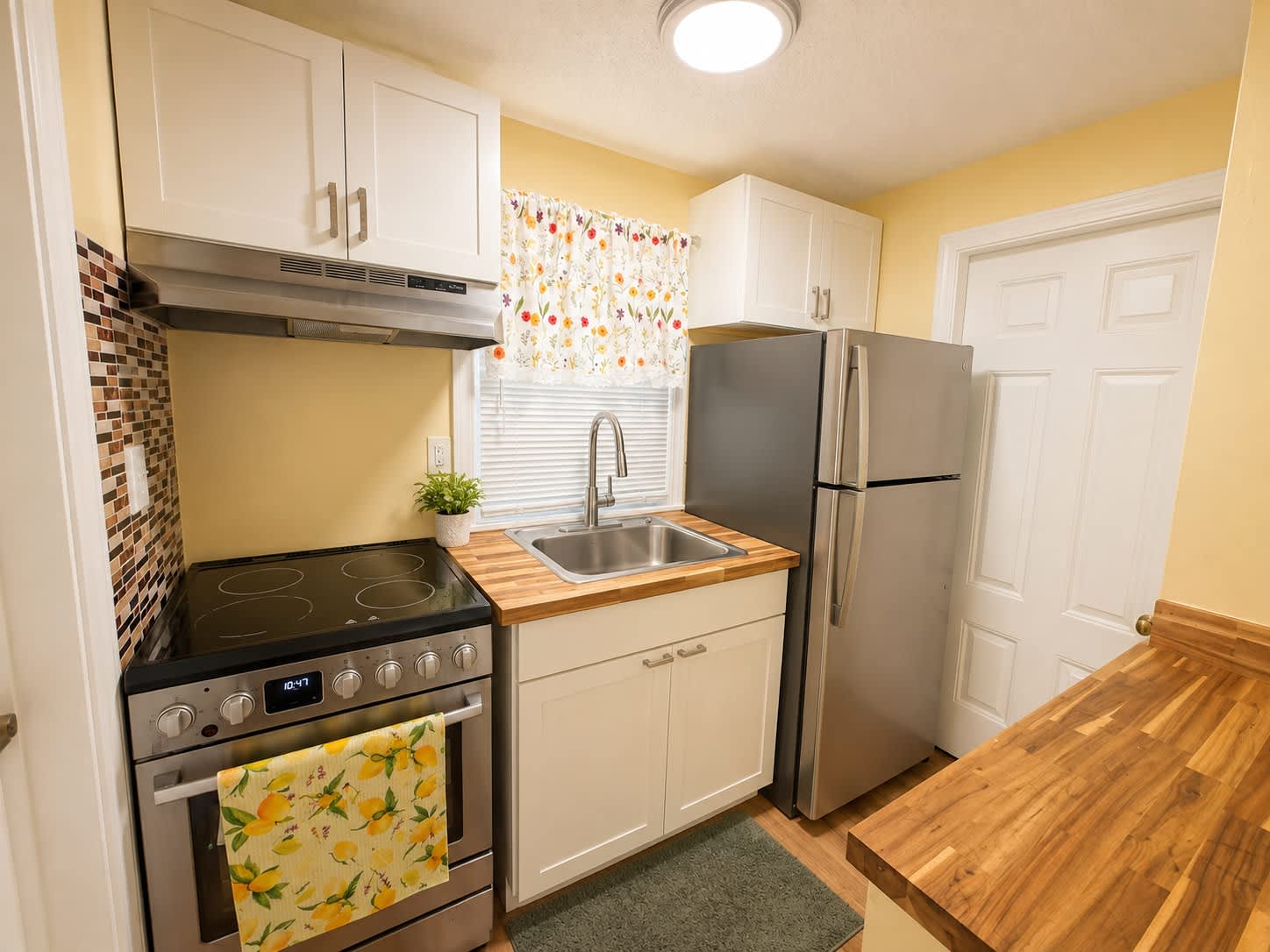 257 Lawrence Street – photo 1 of 6
