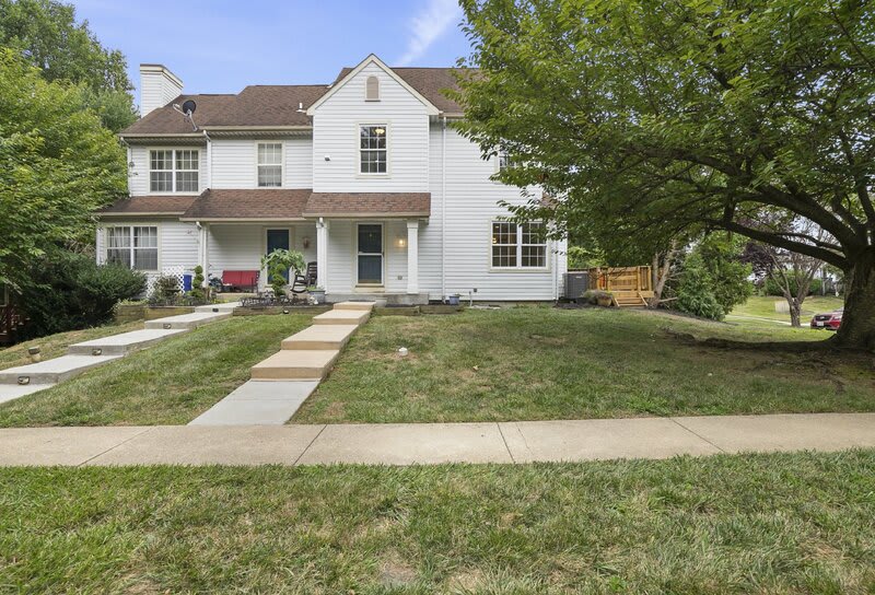 2258 N Tollgate Cir – photo 1 of 191