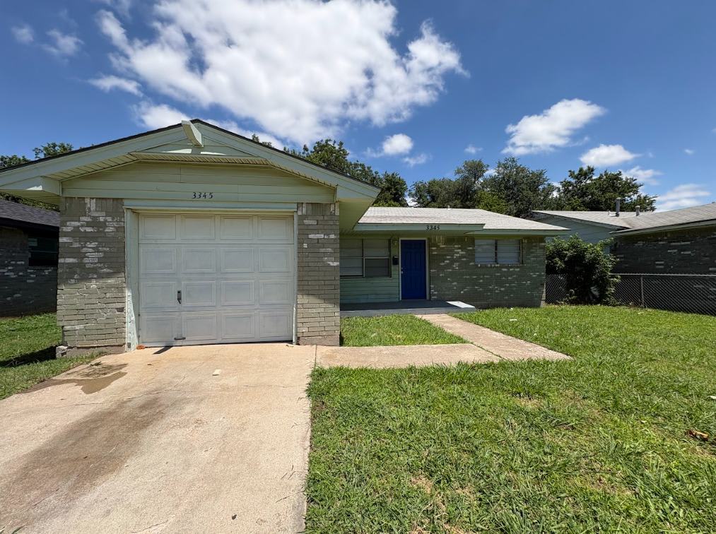 3345 NE 11th St – photo 1