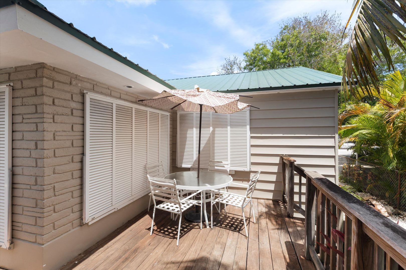 Charming 1BR/1BA with Loft &amp; Pool Access – Fully Furnished! – photo 1 of 28