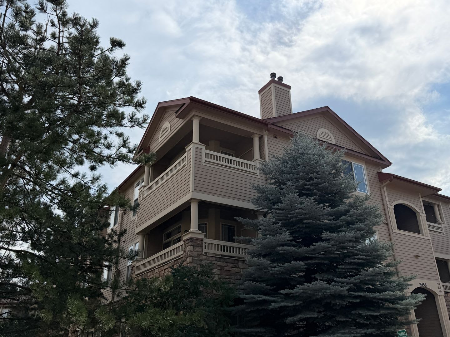Low-Maintenance Littleton Living – photo 1 of 24