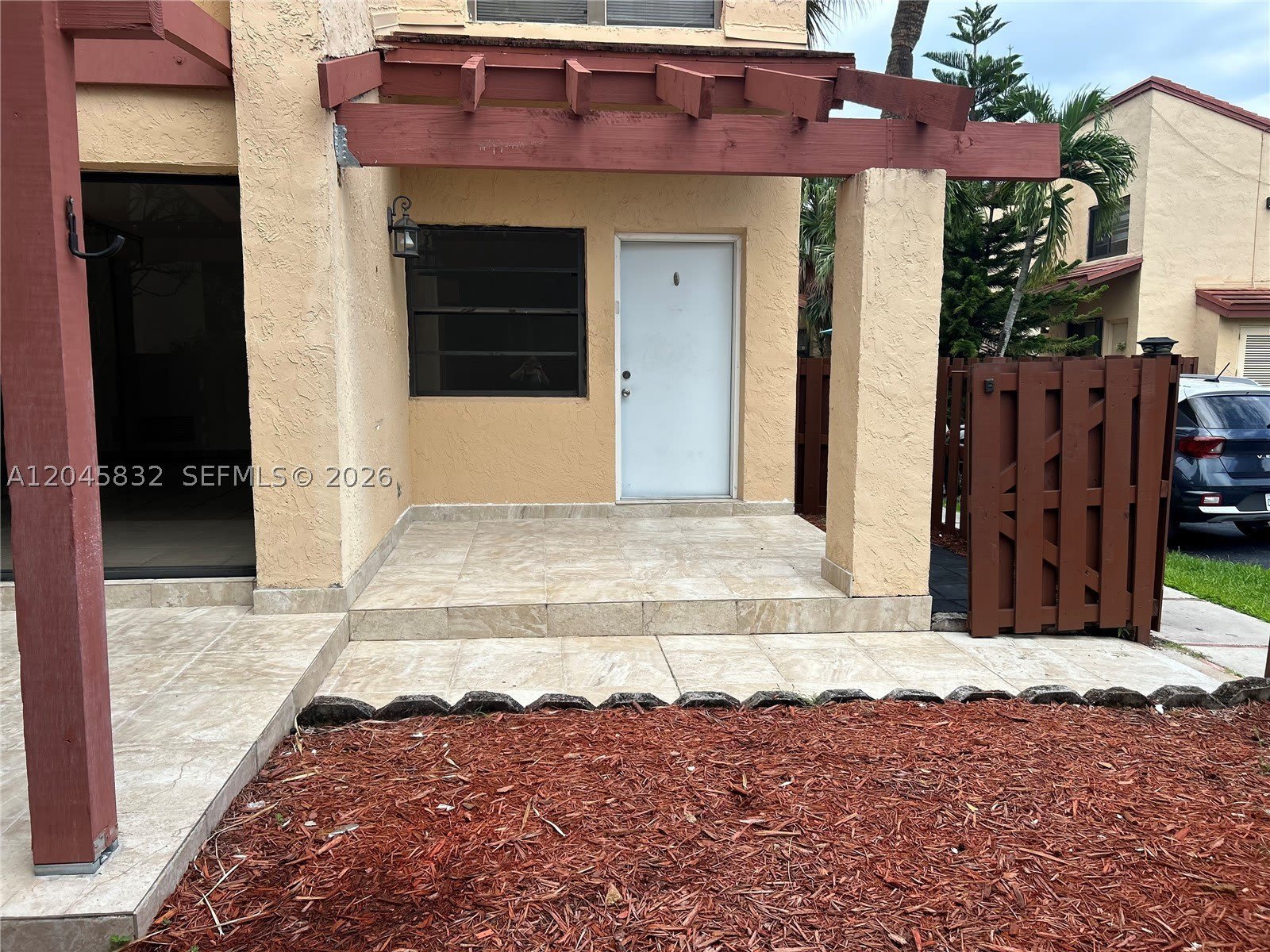 301 W Park Dr – photo 1