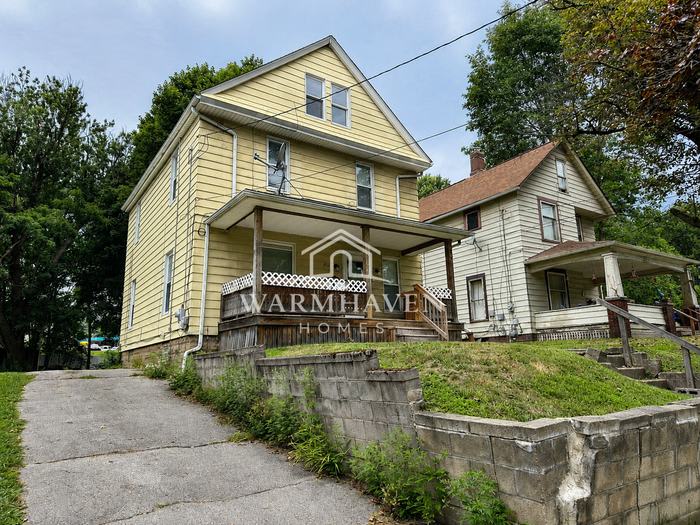 212 Gale Street – photo 1 of 21