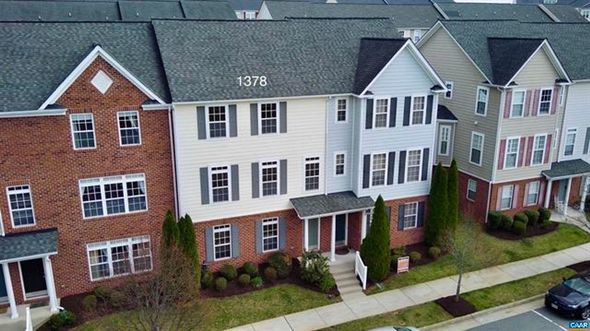 Walk to Bonefish &amp; Target from this like new multi-level 4 bedroom, 3.5 bath townhome! – photo 1 of 27