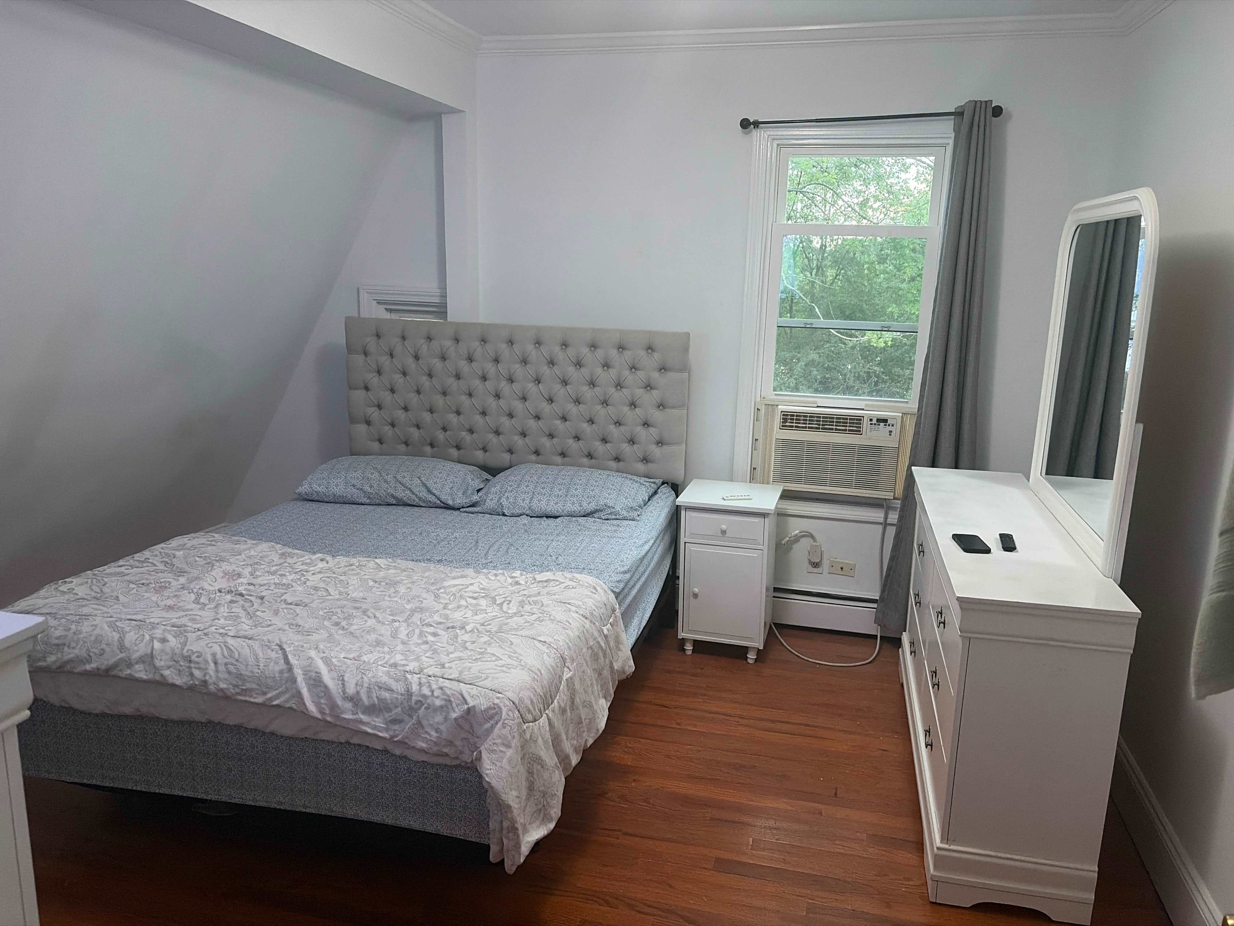 795 Nichols Avenue – photo 1 of 3