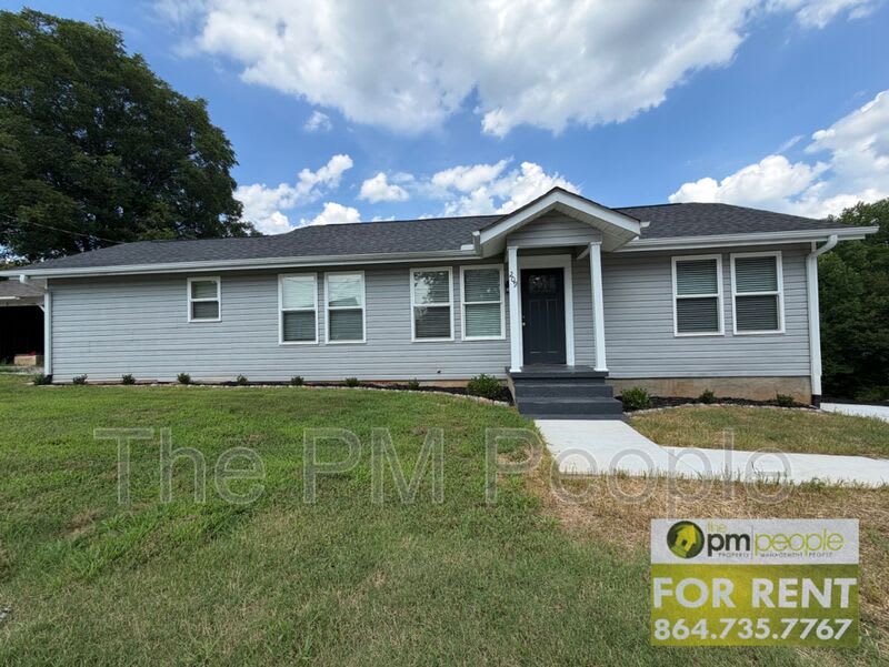 209 Bivens St. – photo 1 of 23