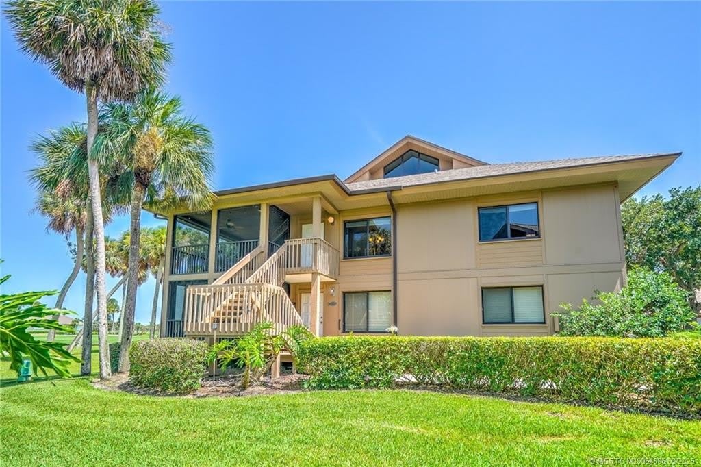 271 NE Edgewater Drive – photo 1