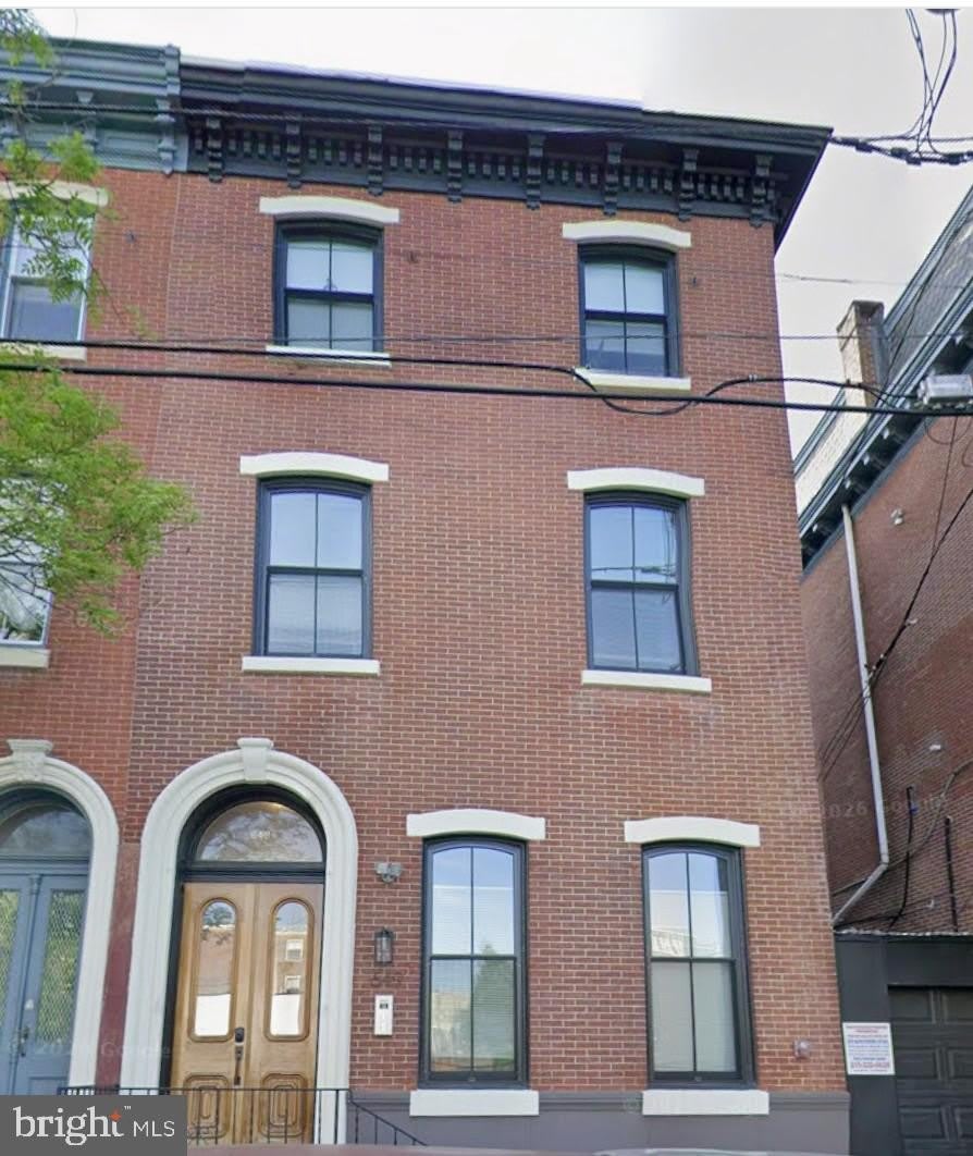 649 N 15TH Street – photo 1