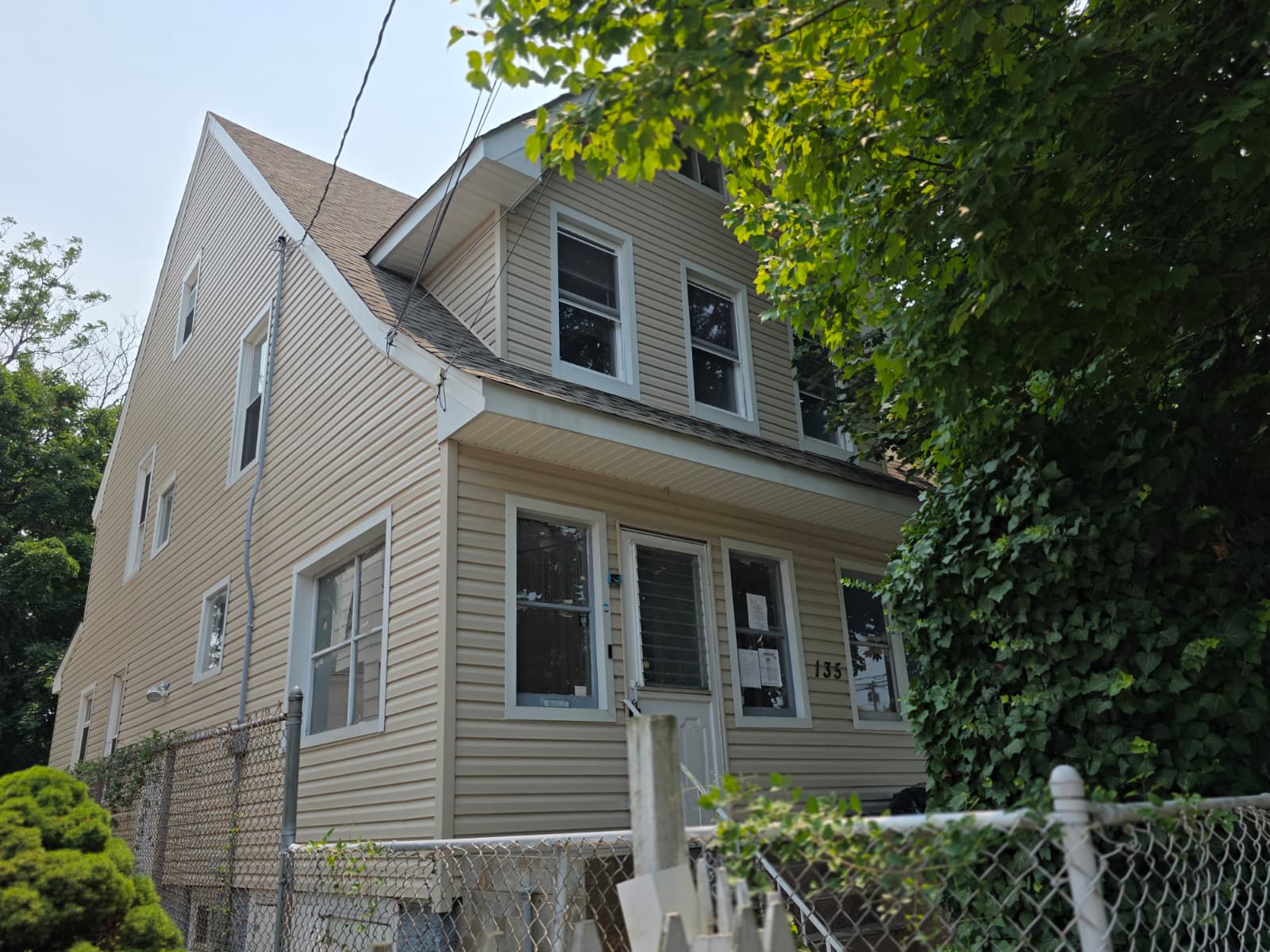 135 Quincy Street – photo 1 of 13