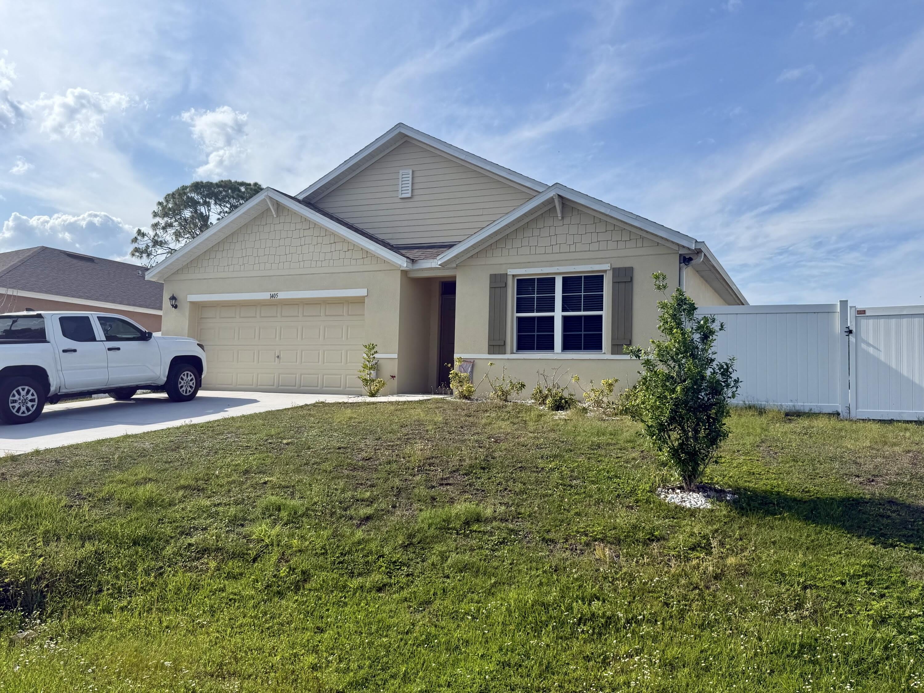 1405 Pace Drive NW – photo 1