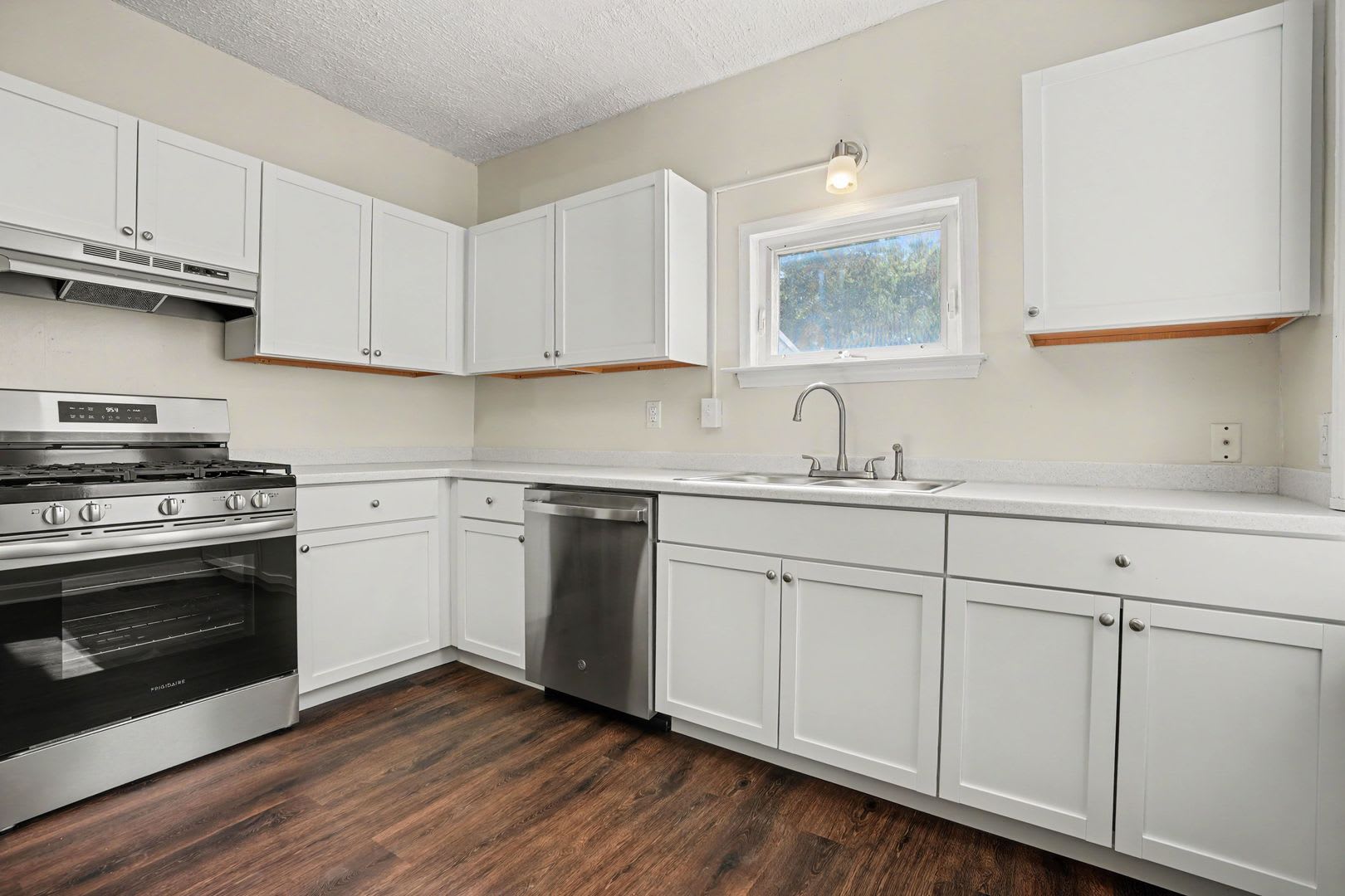 Newly renovated 2 bedroom House near Carlisle school complex – photo 1 of 20