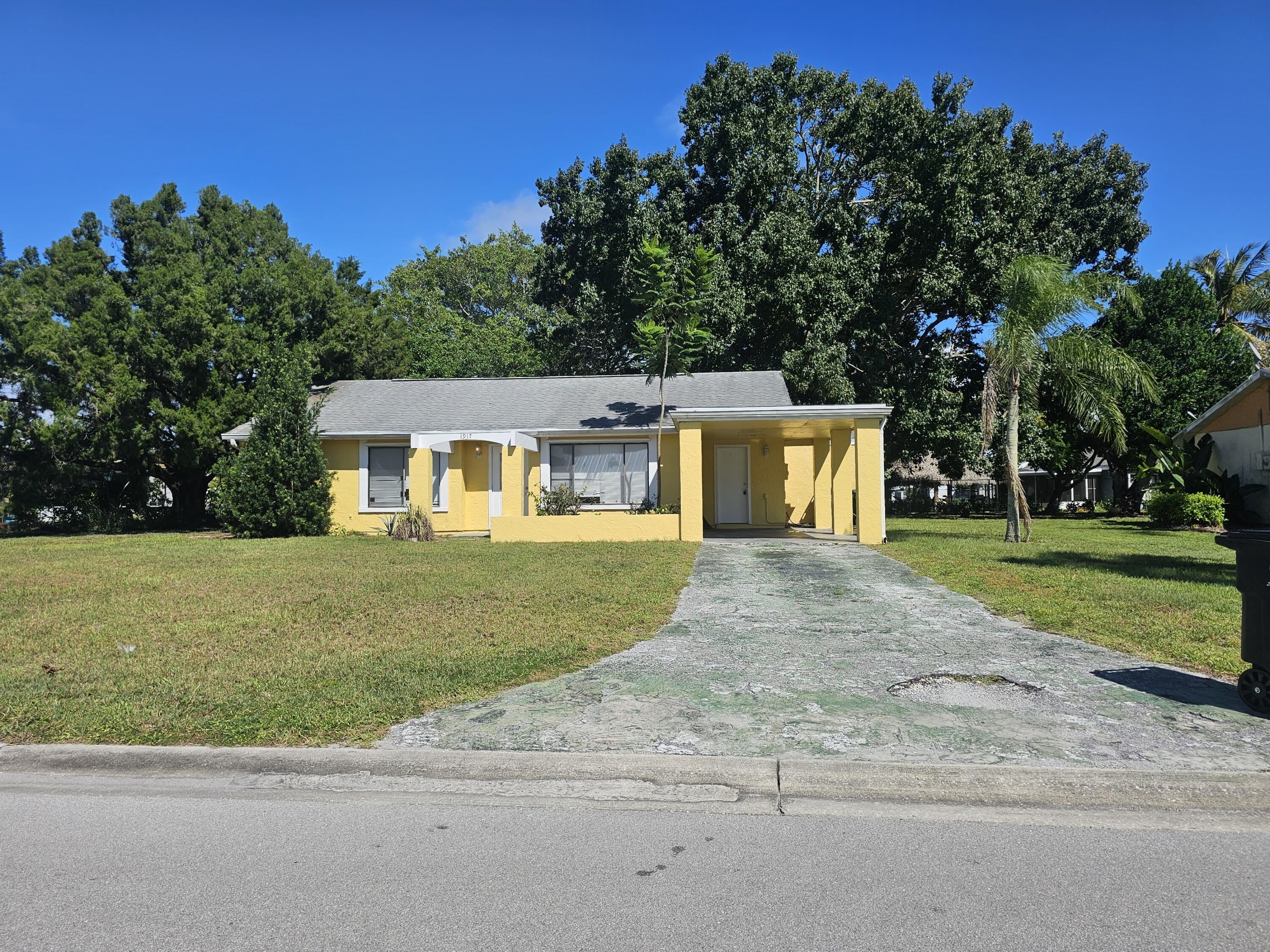 1917 Se Burgundy Lane – photo 1