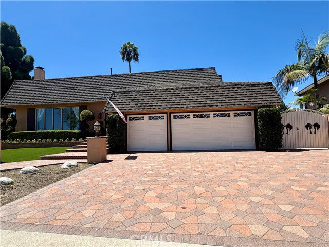 20441 Ravenwood Lane – photo 1 of 9