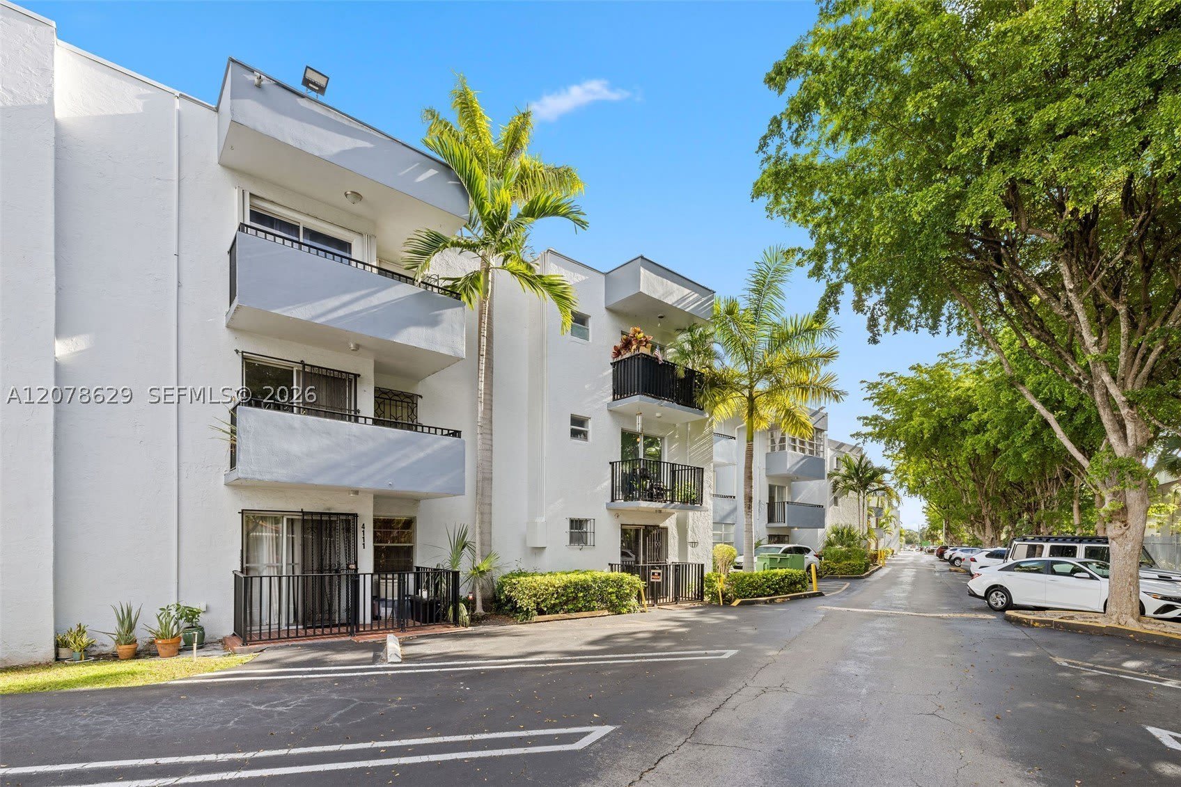 1800 SW 25th St – photo 1