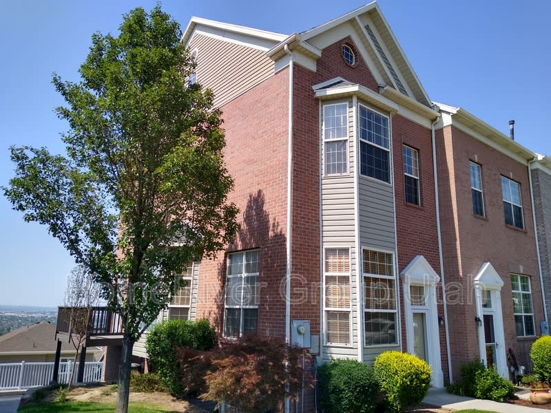 985 E Senior Band Rd – photo 1 of 20