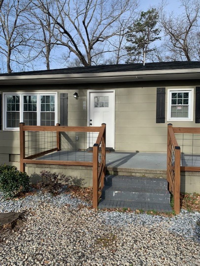 112 Poteat St. – photo 1