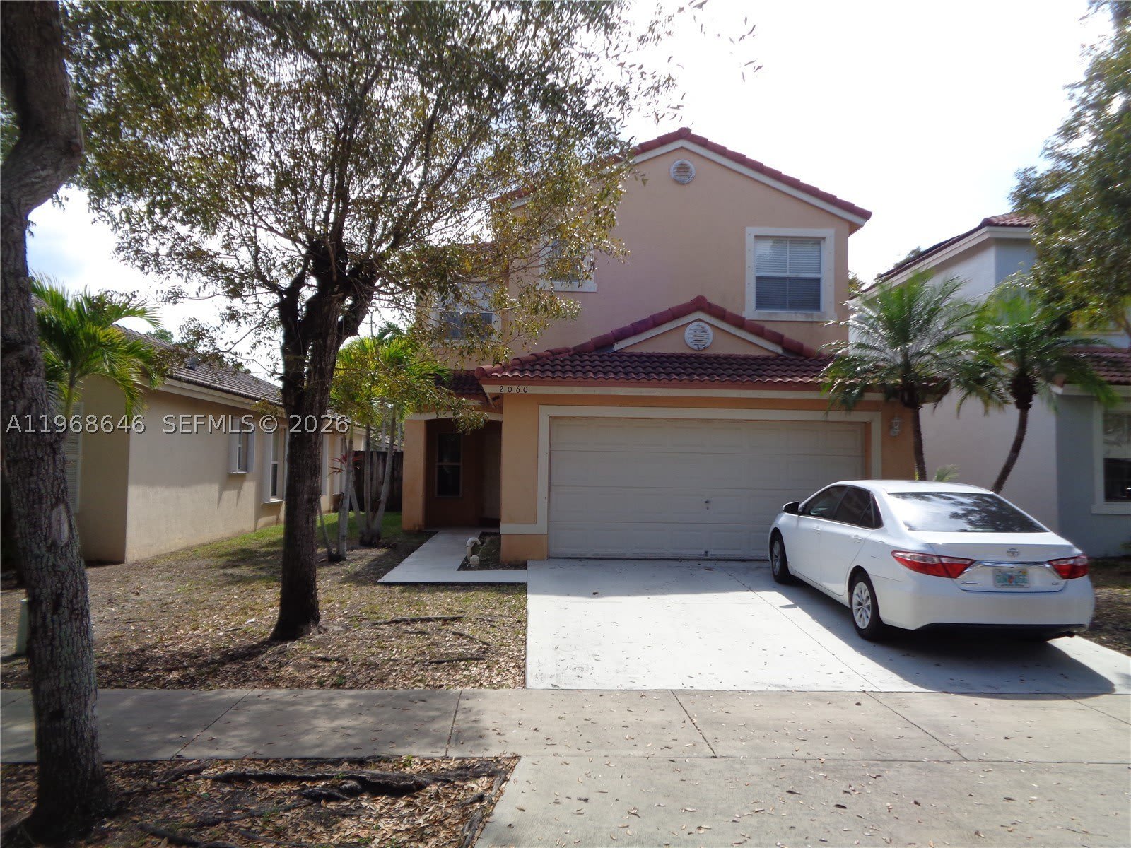 2060 SE 14th St – photo 1 of 21