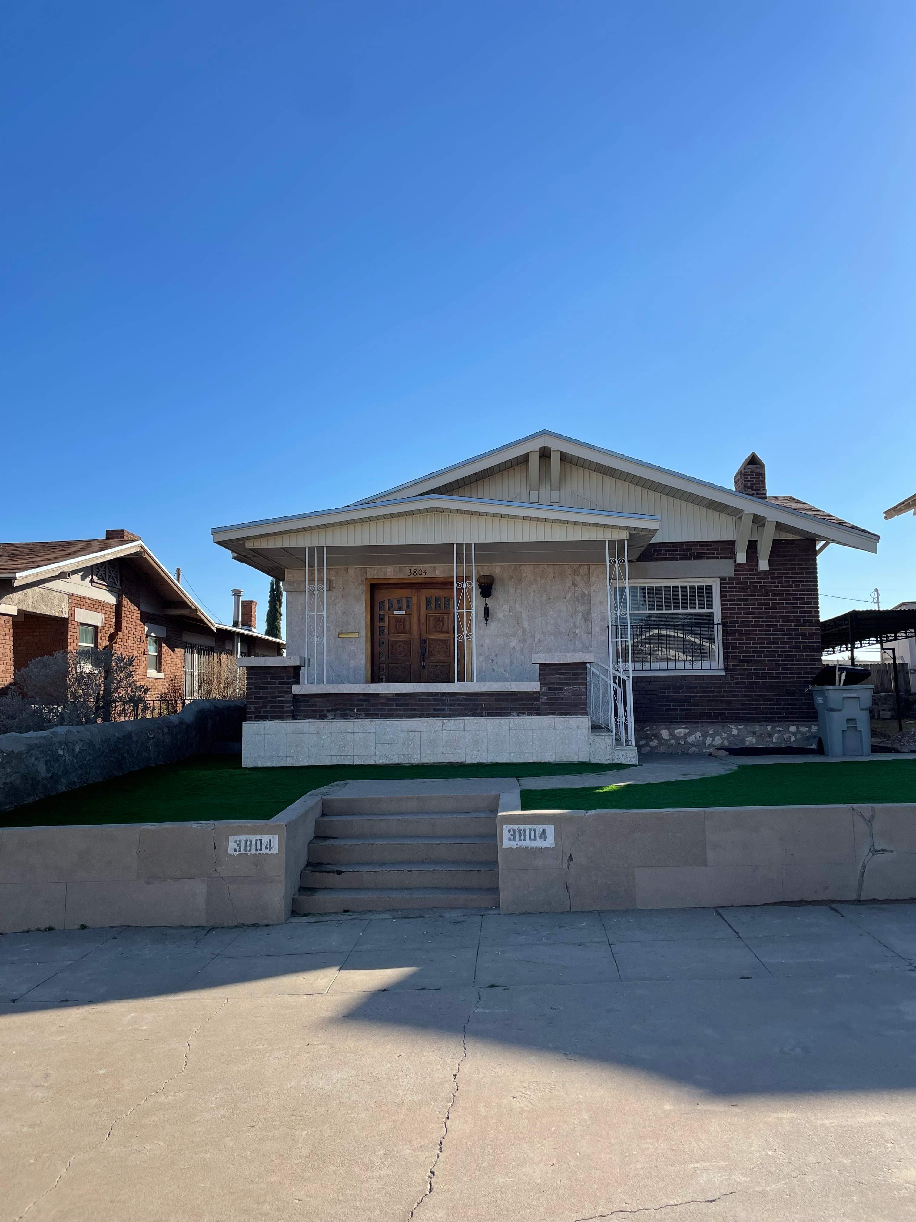 3804 Cambridge Avenue – photo 1