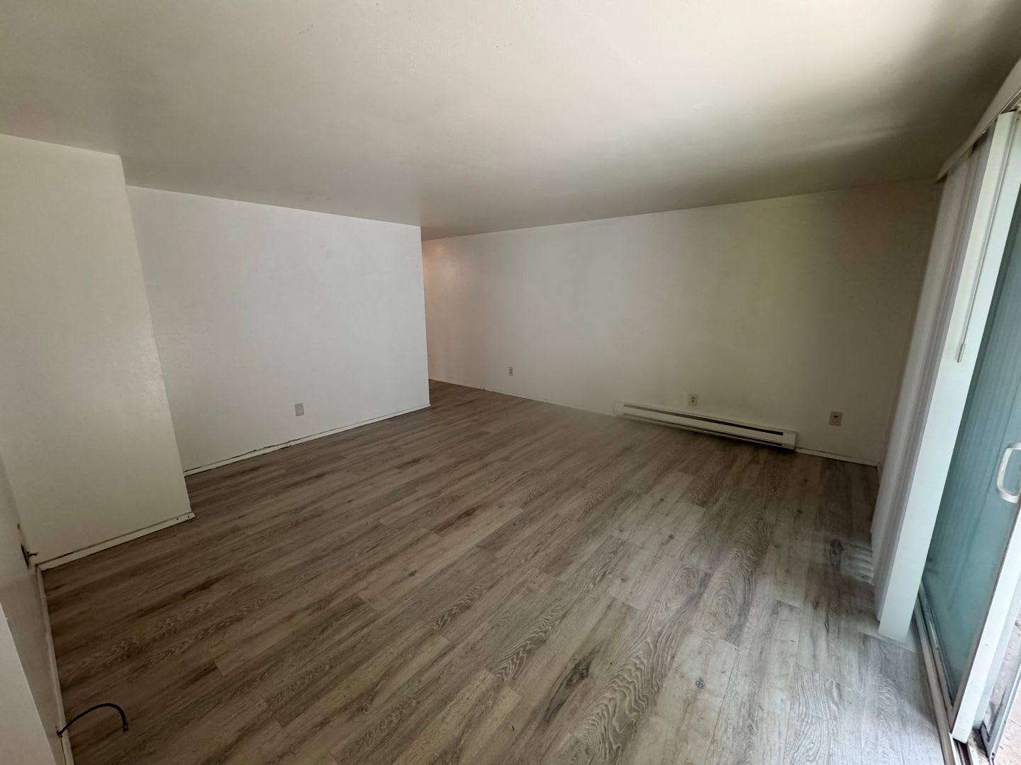 Country Squire Apartments 10833 – photo 1 of 287