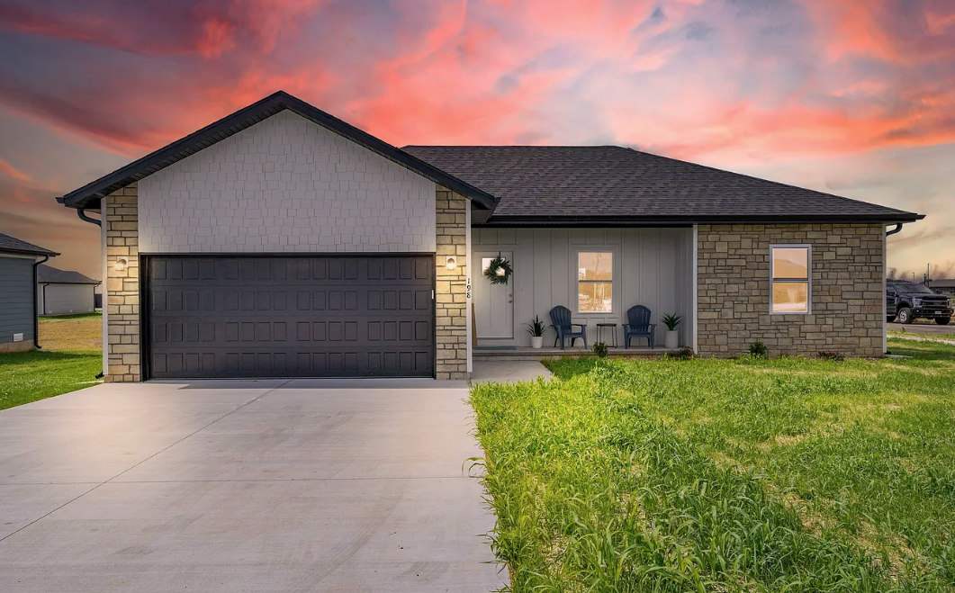 181 West Ledgestone Drive – photo 1 of 22