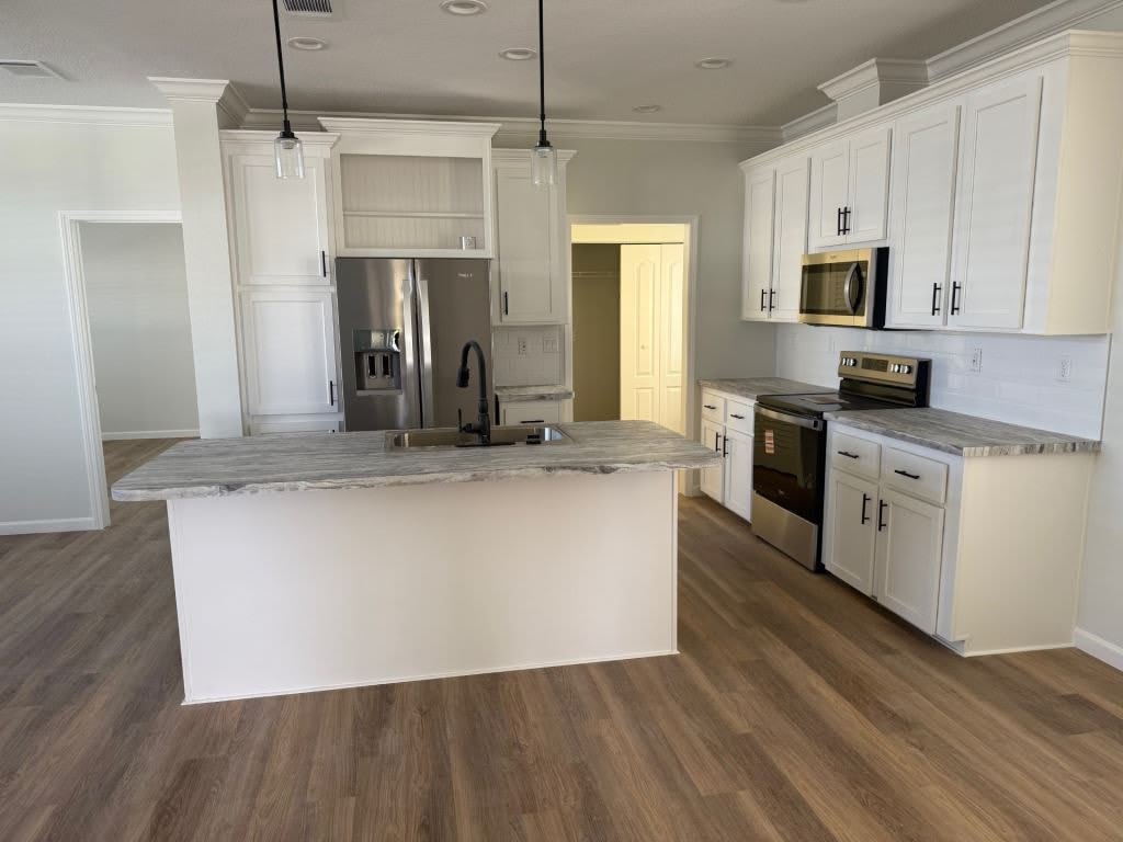 7711 Desoto Drive – photo 1