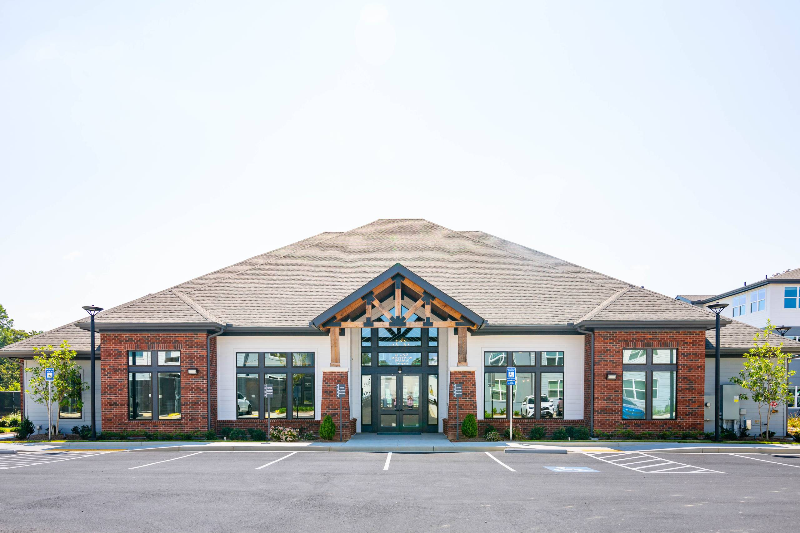 Allora Gainesville – photo 1 of 402