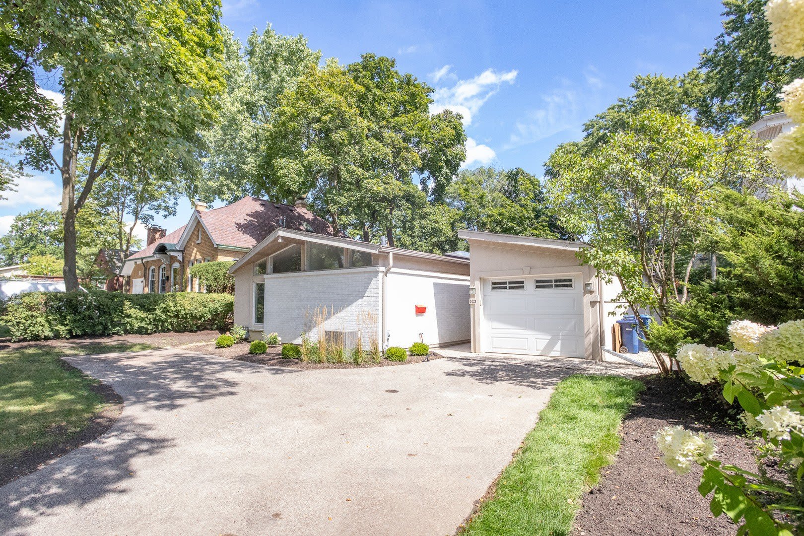 523 Green Bay Road – photo 1 of 19
