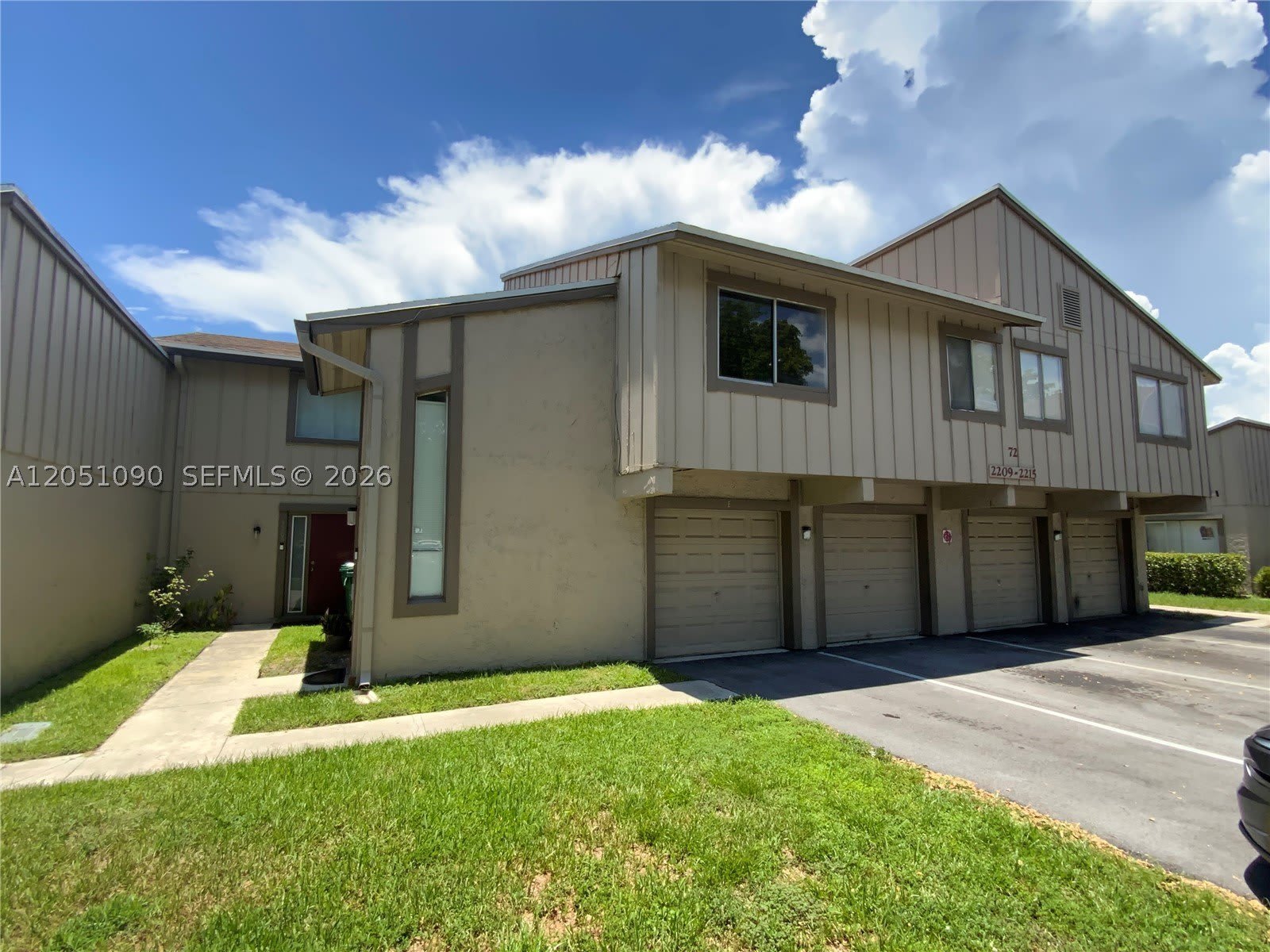 2215 NW 59th Ave – photo 1
