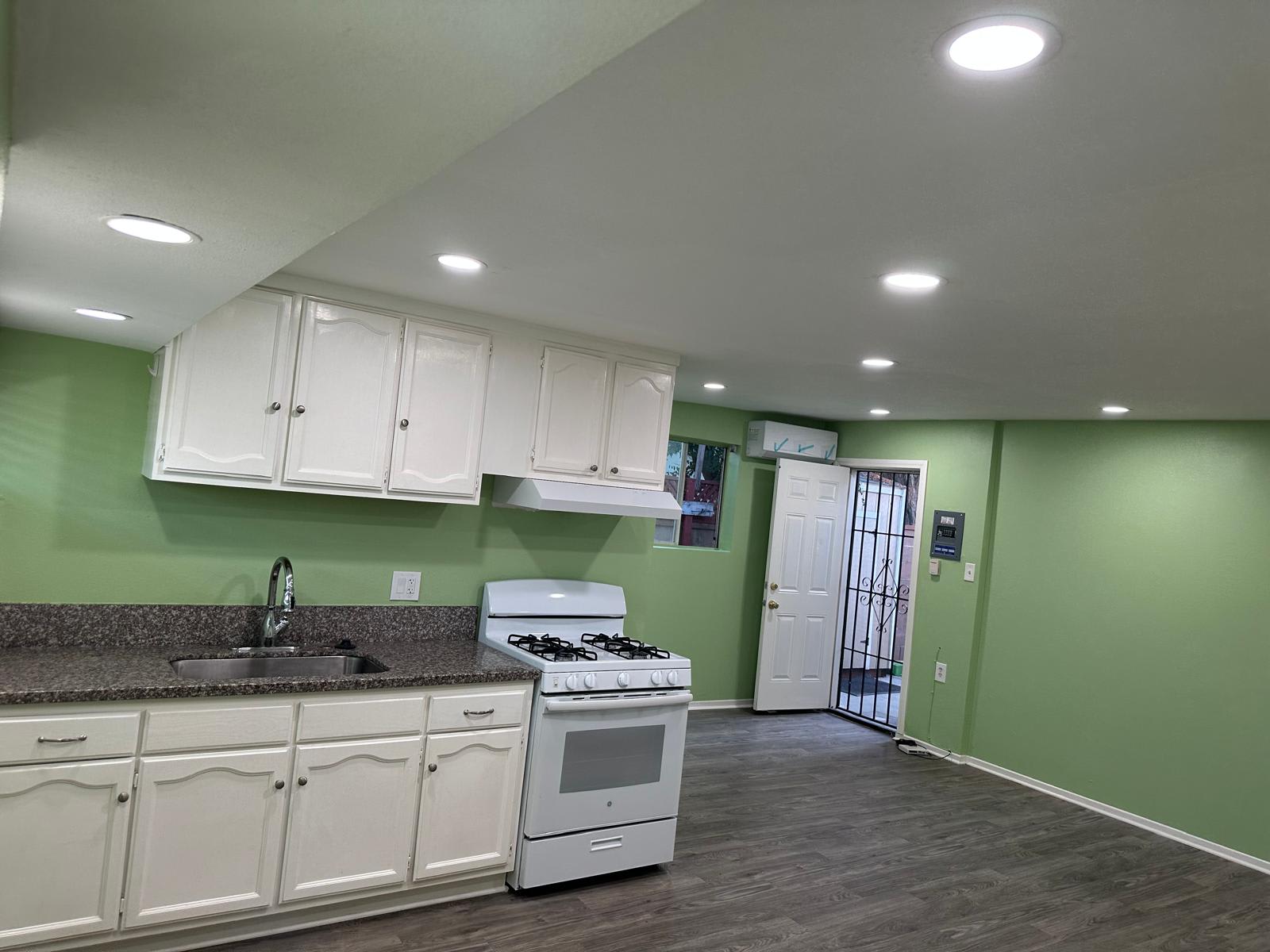 1317 South Ardilla Avenue – photo 1 of 13