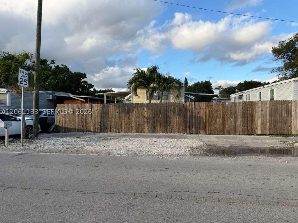 13331 SW 8th St – photo 1 of 7