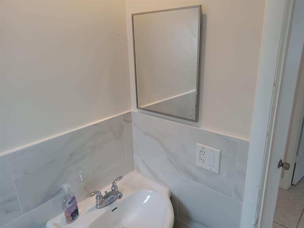 6300 SW 41ST Place – photo 1