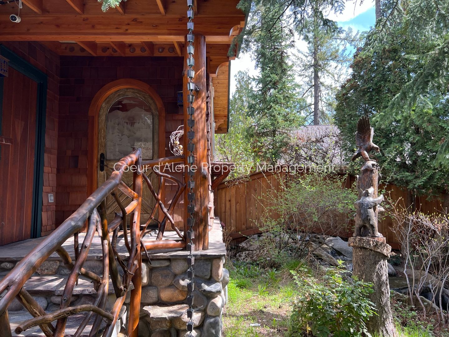 One Of A Kind Cottage Near Hayden Lake Country Club – photo 1 of 11