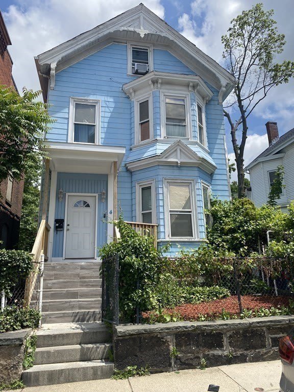 4 Woodbine St. 2 – photo 1