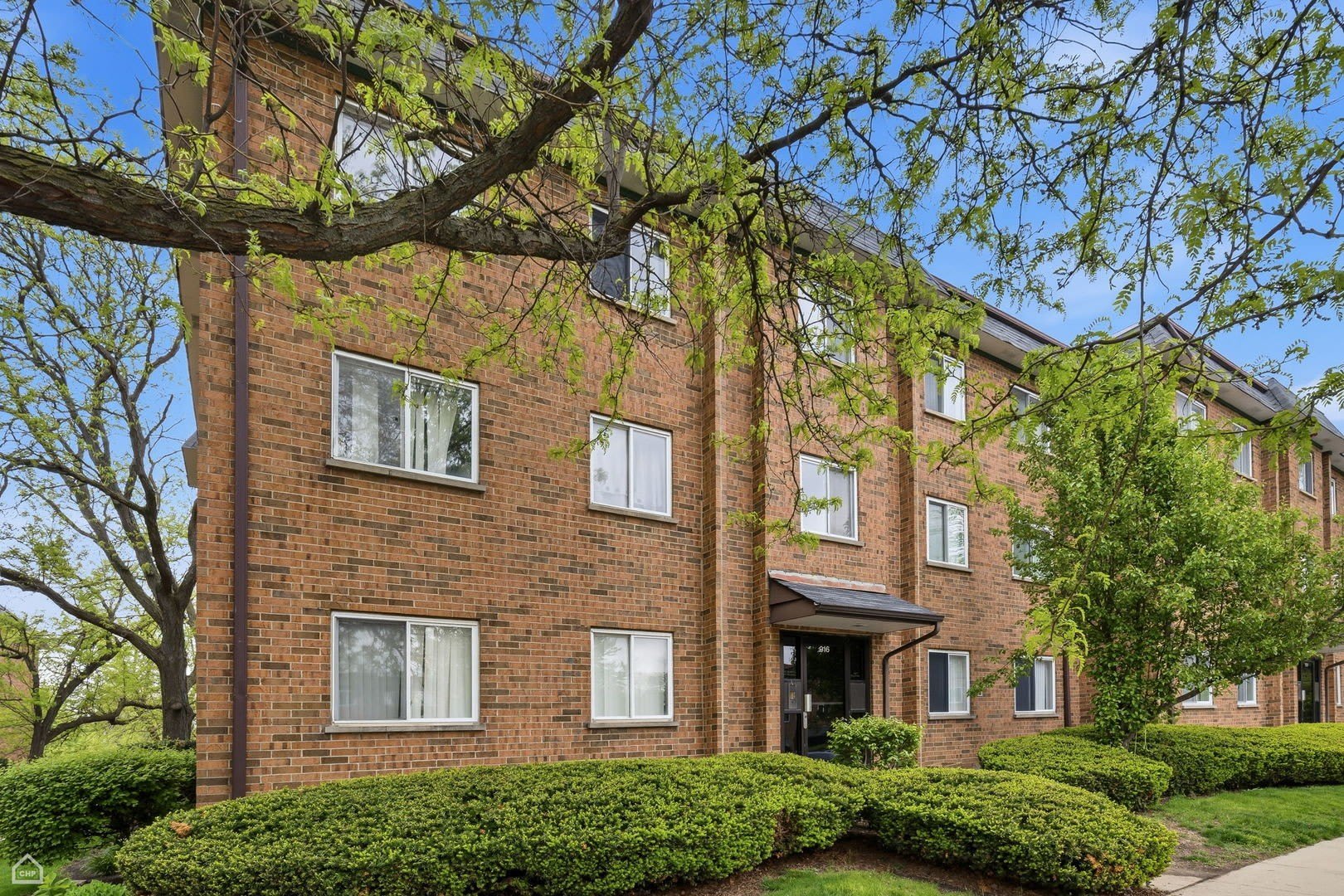 916 Casey Court – photo 1 of 188