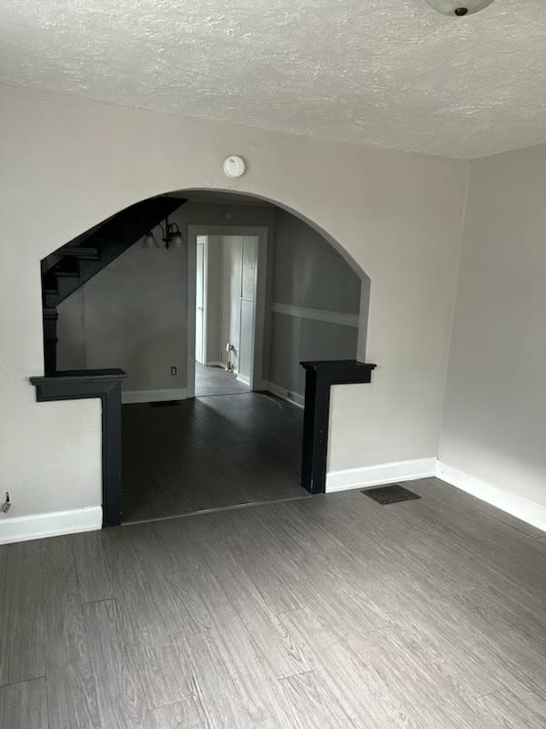 1626 Lawton Avenue New – photo 1