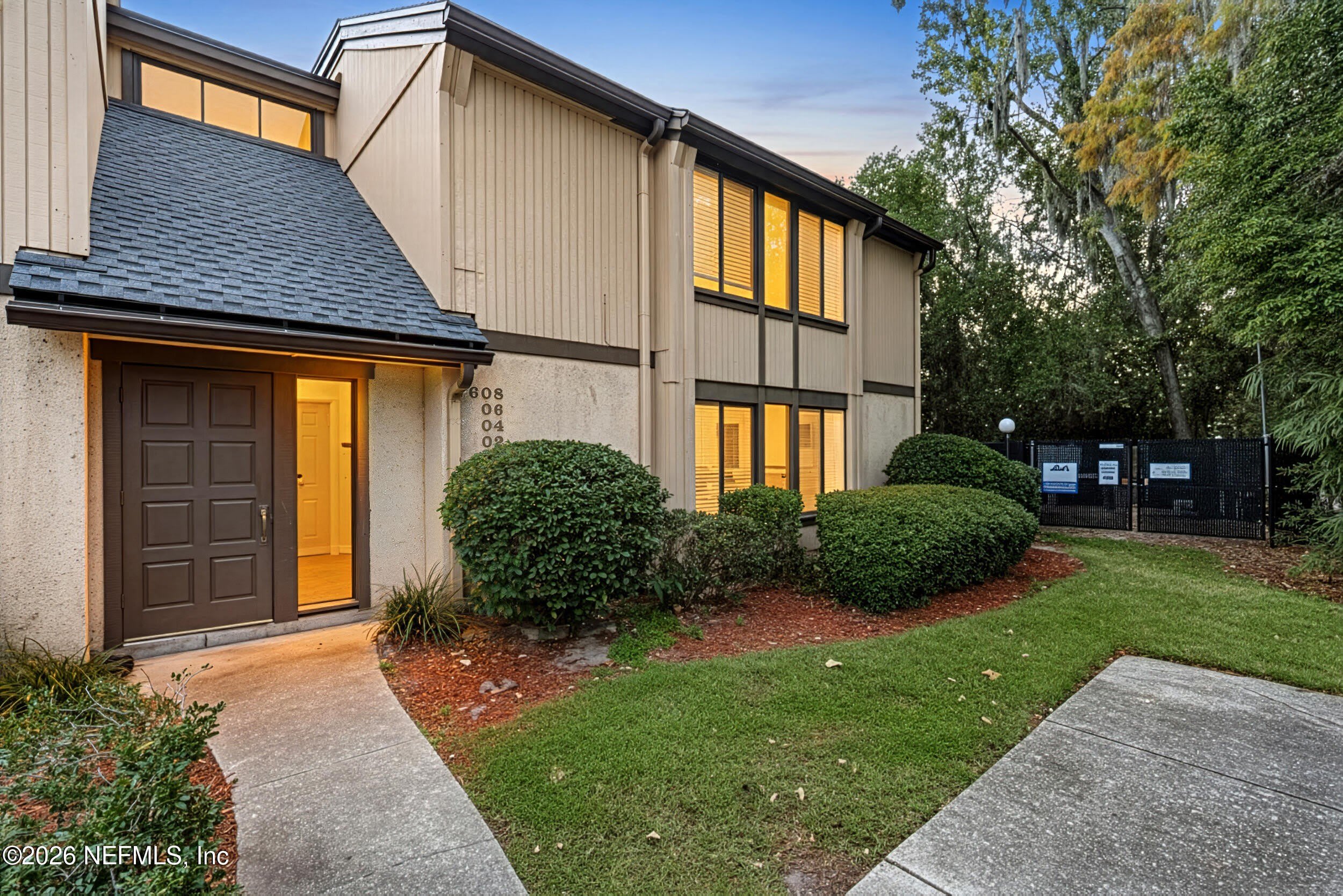7602 LAS PALMAS Way – photo 1