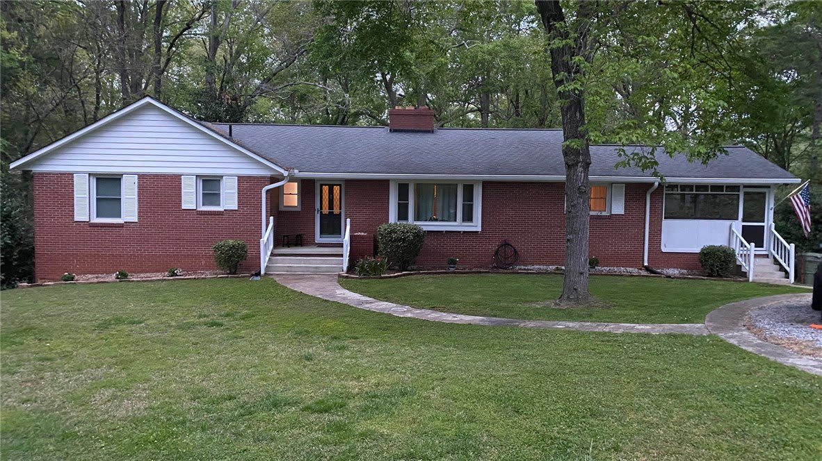 101 laurel Lane – photo 1