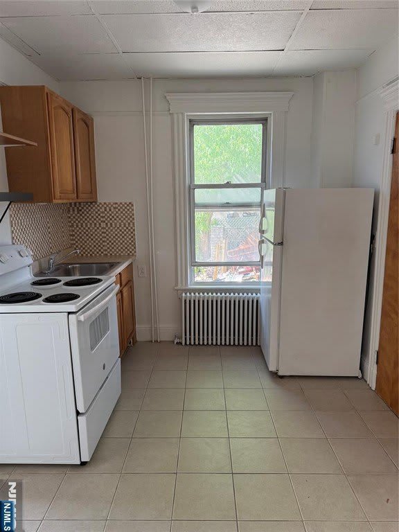 1650 John Street – photo 1 of 6