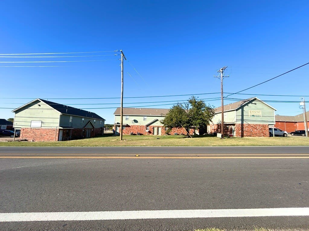 807 W Walnut Street – photo 1