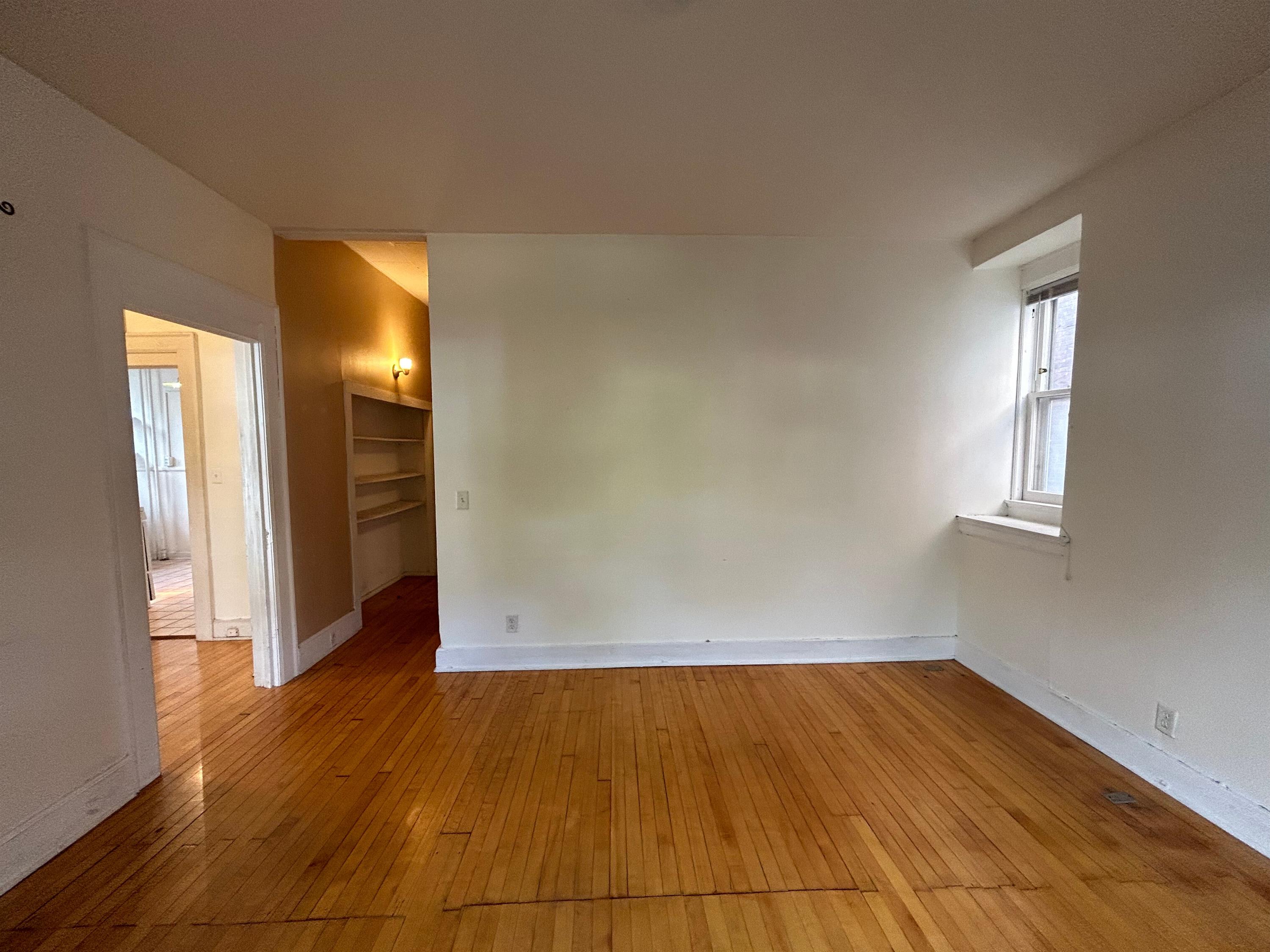 109 E Gorham – photo 1