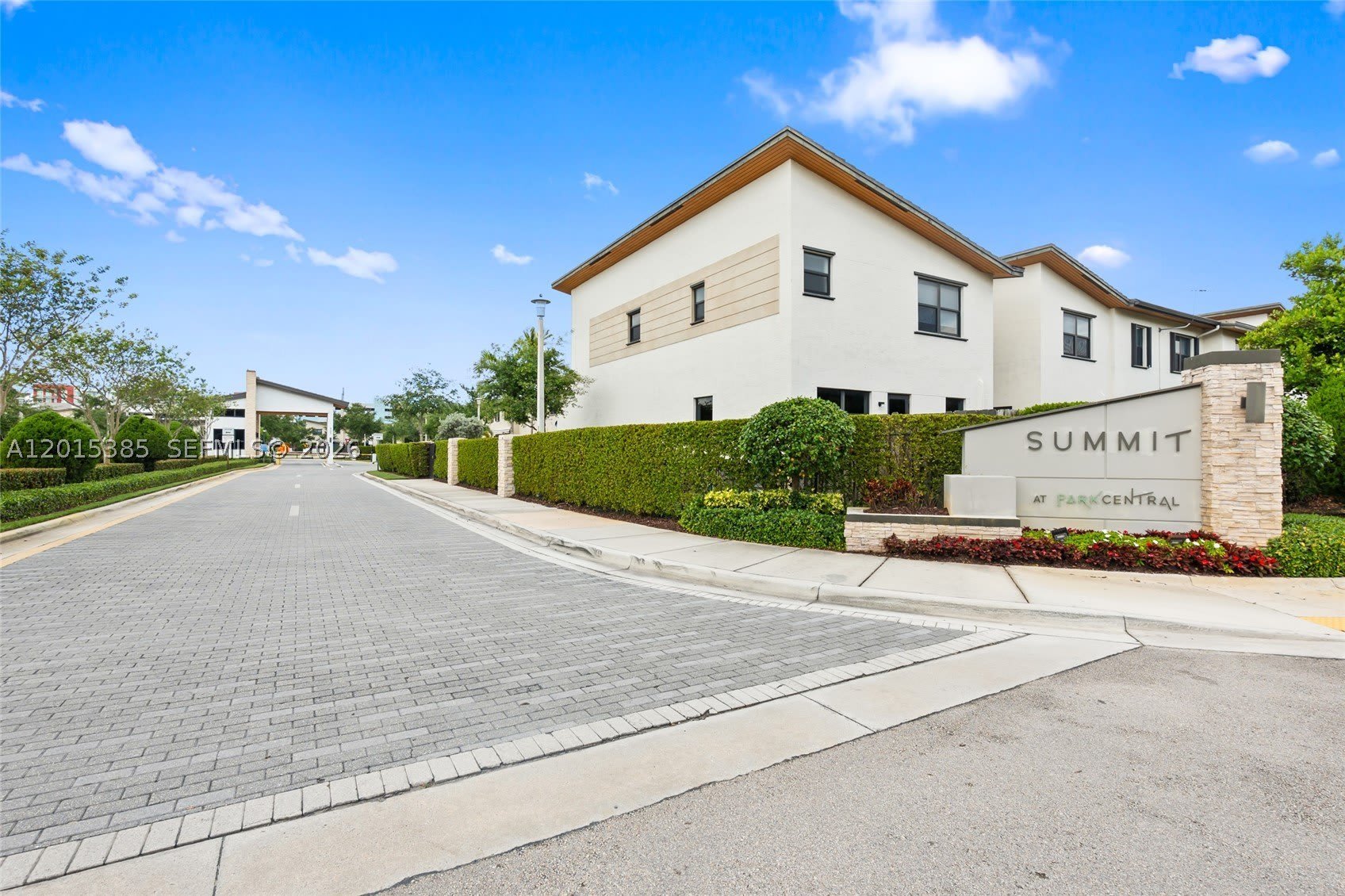 10597 NW 81 TERRACE – photo 1