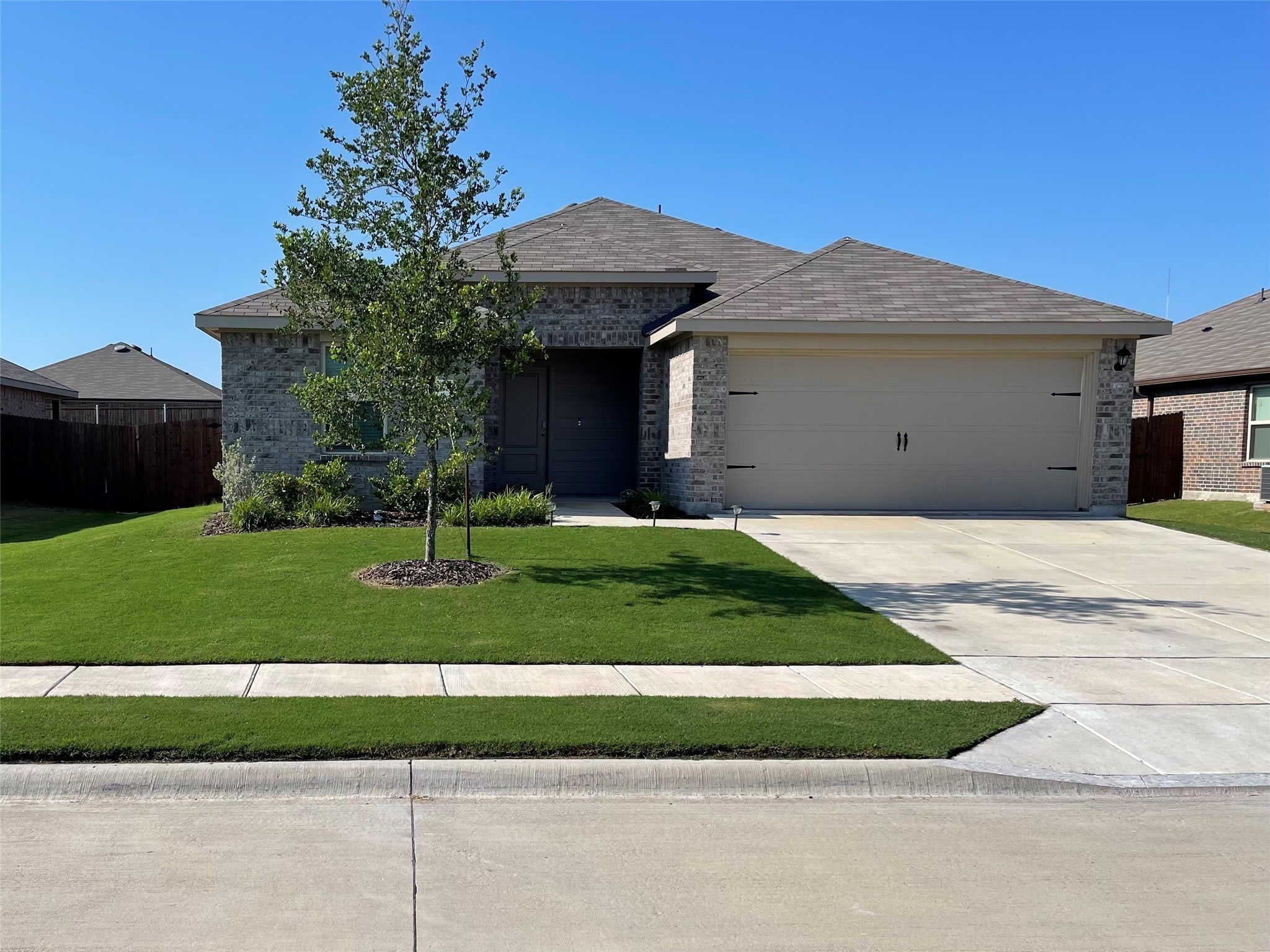 908 Old Bluff Road – photo 1 of 205