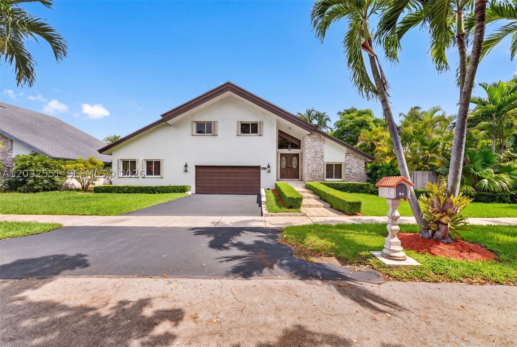 14251 SW 107th Ter – photo 1