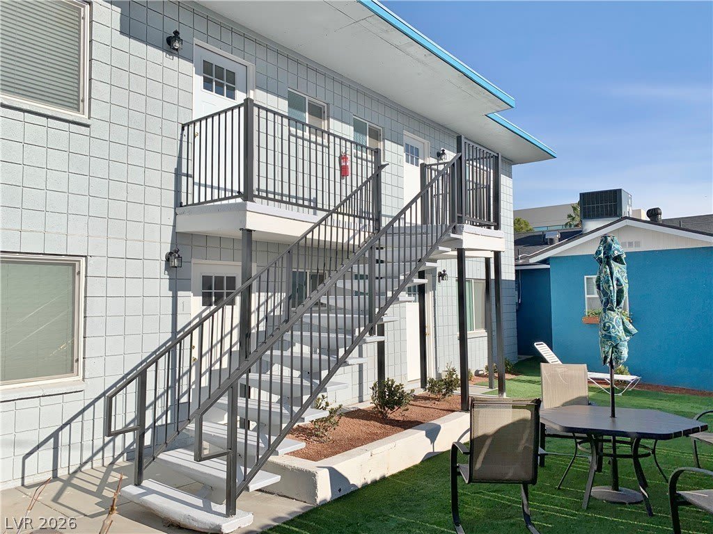 316 11 Street – photo 1