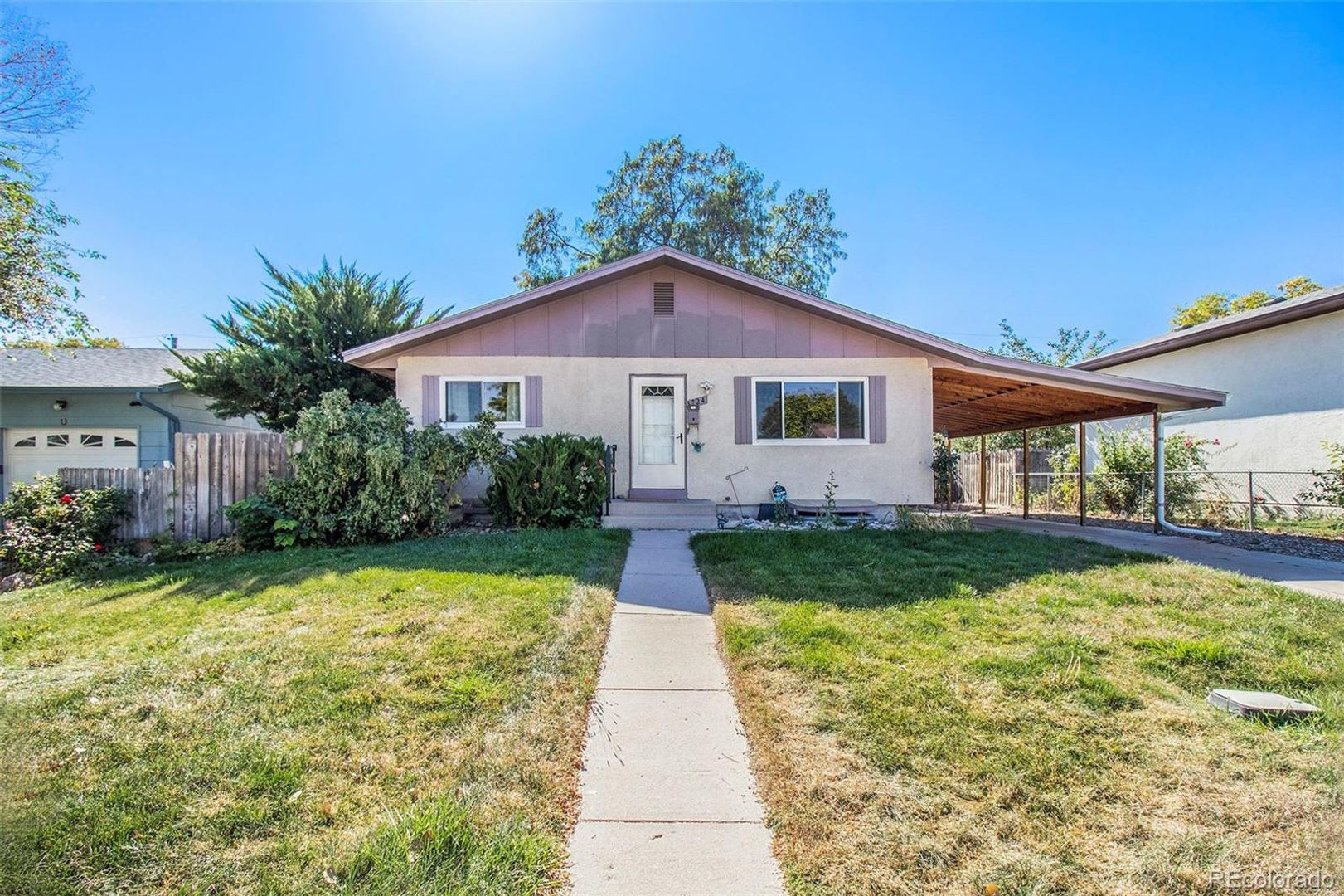 South Side Ranch With Central Air – photo 1