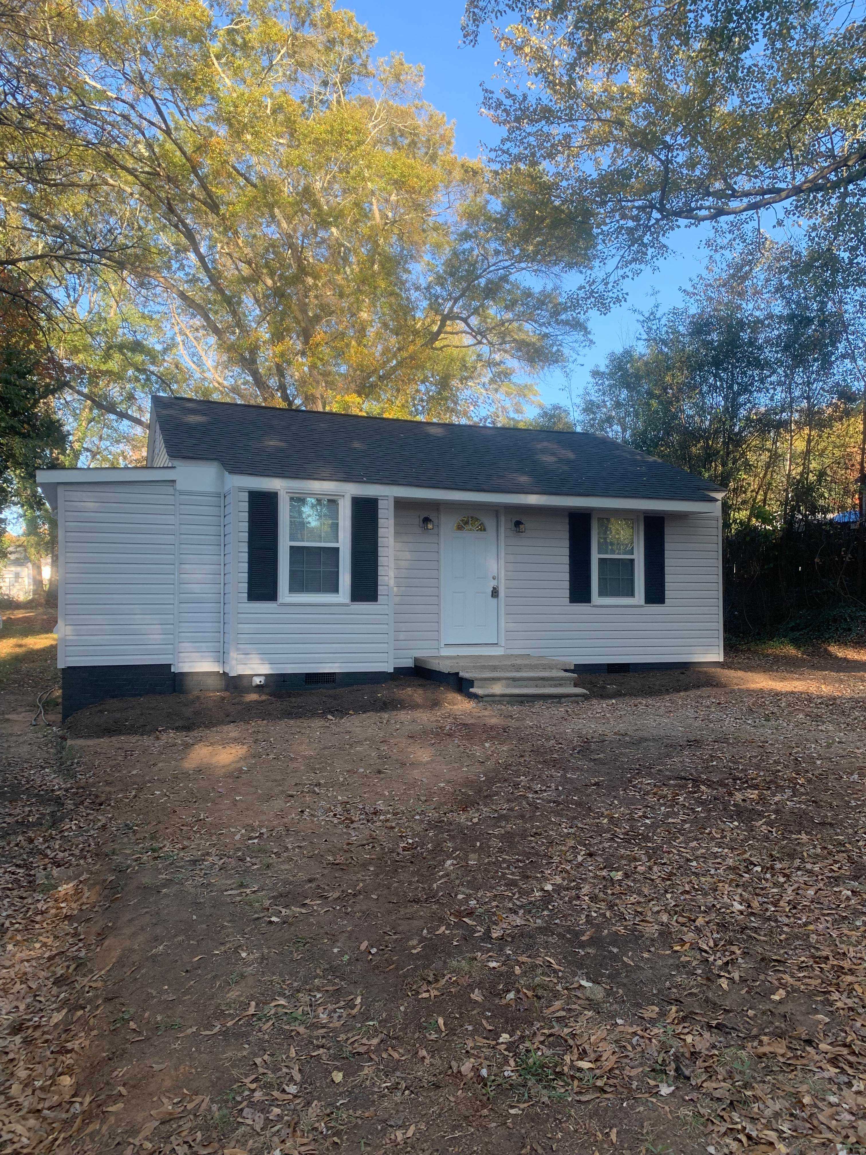 567 Houston St – photo 1